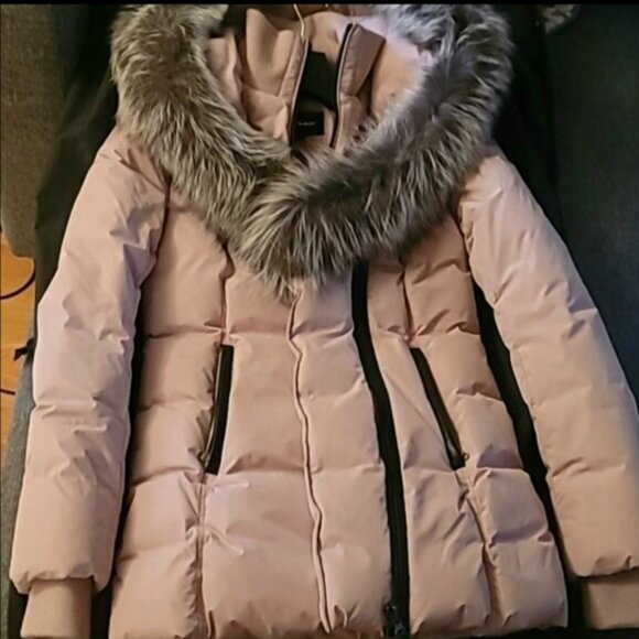 MACKAGE Soft Pink Adali Silver Fox Fur Signature Collar Down Coat - Picture 12 of 12